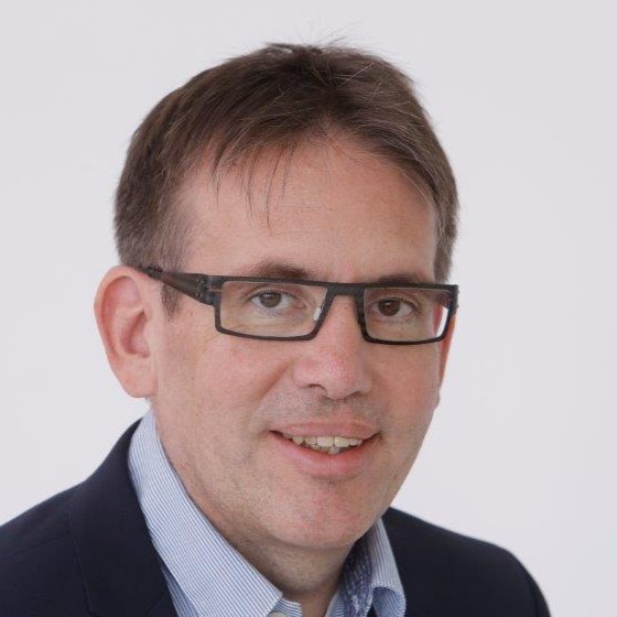  Prof. Dr. Lars Schweizer