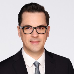  Dr. Maximilian Majic