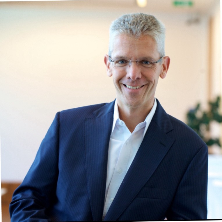  Dr. Michael Seltenreich